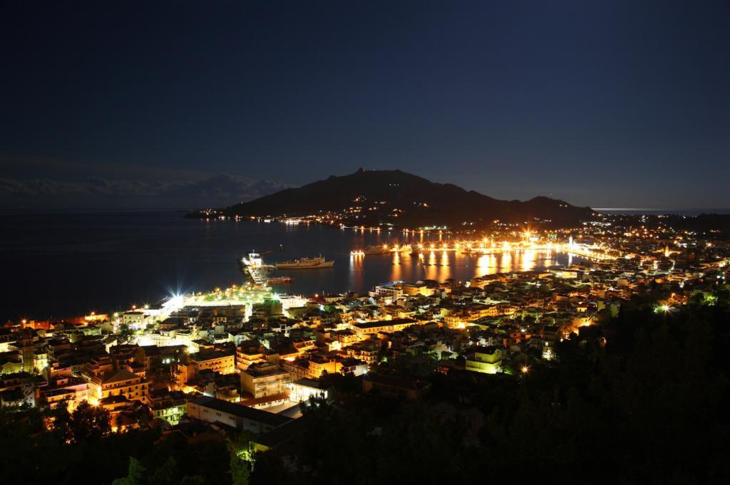 Port View Apartment Zakynthos Town Ngoại thất bức ảnh