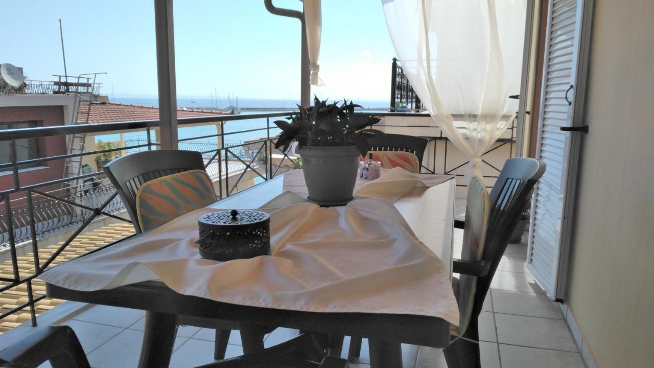 Port View Apartment Zakynthos Town Ngoại thất bức ảnh